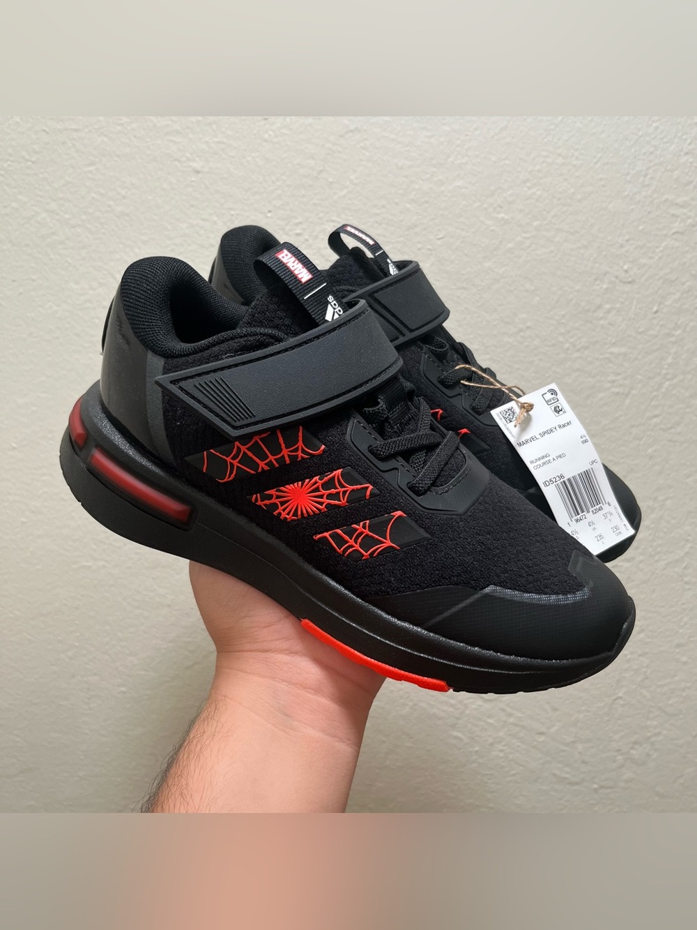Adidas Racer Marvel Spider Man Core Black Solar Red Size 5y